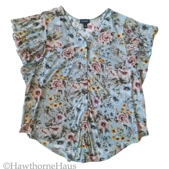 I.N. STUDIO Floral Flutter Sleeve Button Down Top Size XL Stretch Layered - Picture 1 of 7